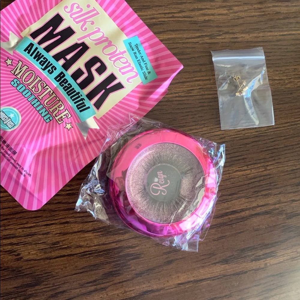 Reign lashes